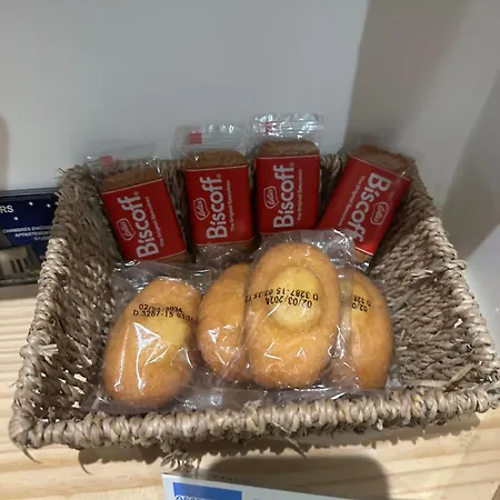 Des Palmiers Hébergement de vacances *